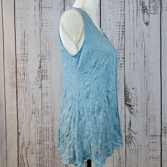 VINE STREET‎ S Sky Blue Crinkle Texture Tunic Top Sleeveless Flowy Coastal Beach - Picture 3 of 6